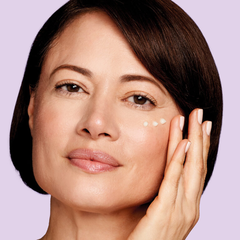 Bild till sociala medier Exuviance Age Reverse Total 360 Eye Contour 4