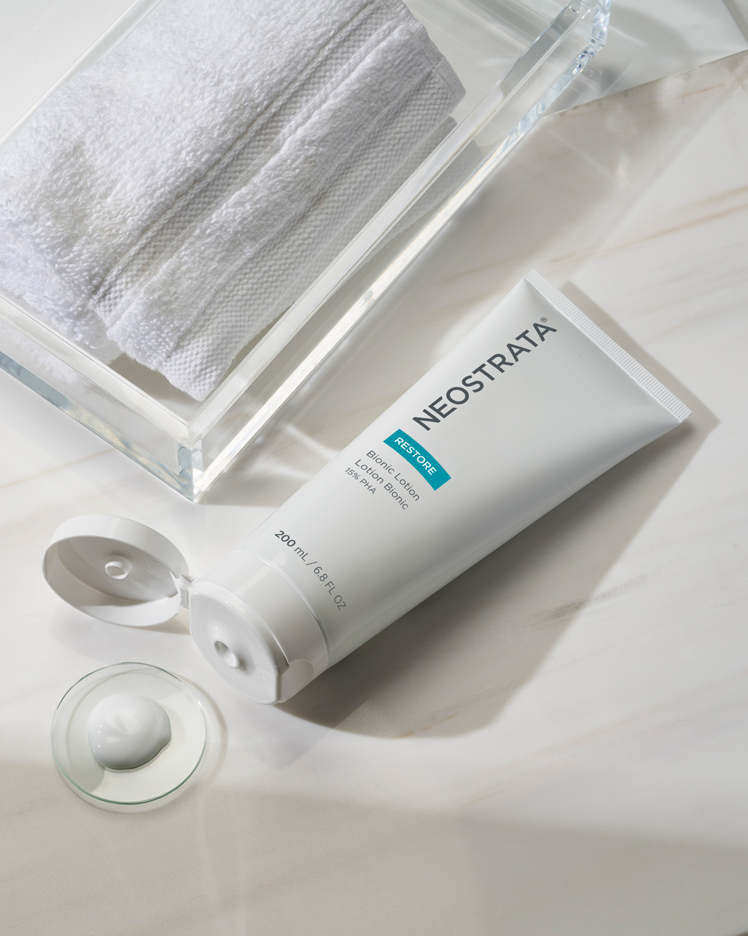 Bild till sociala medier NEOSTRATA Bionic Lotion 1