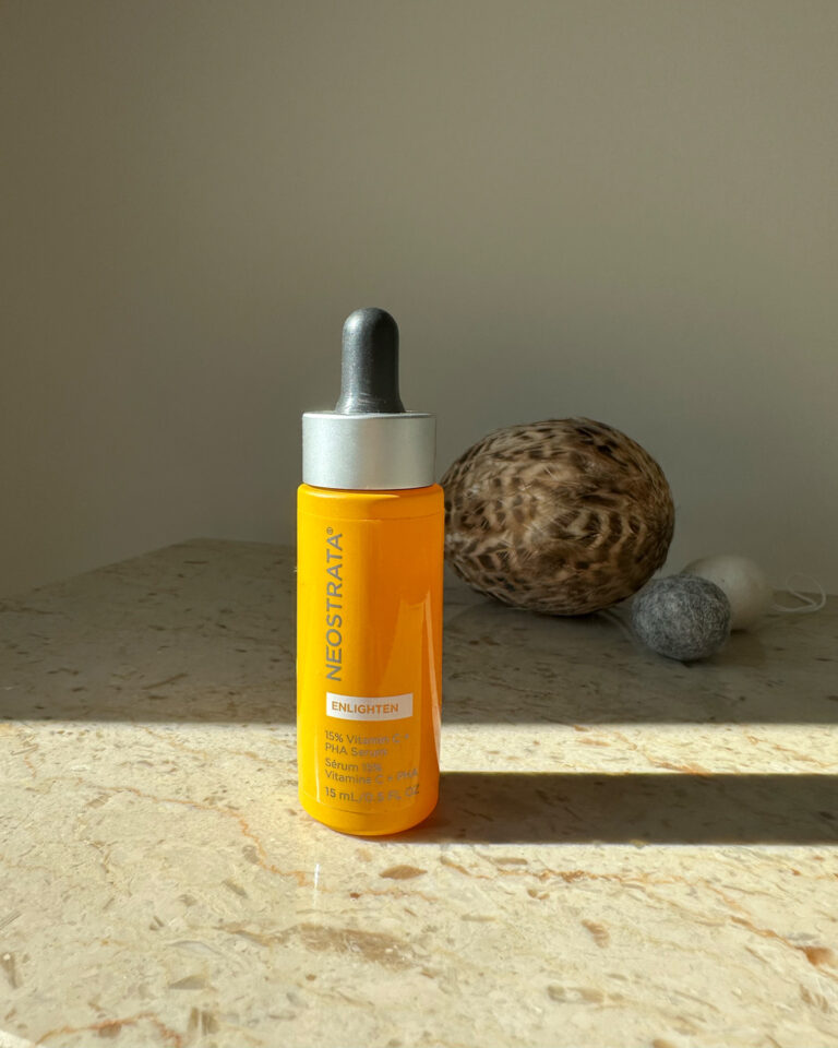 Bild till sociala medier NEOSTRATA Vitamin C + PHA Serum 2