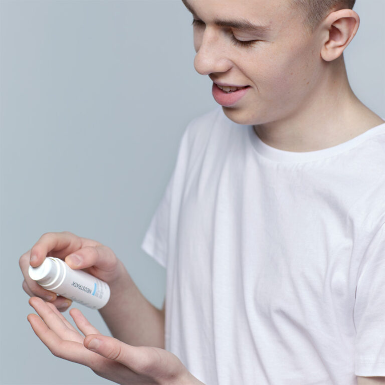 Bild till sociala medier NEOSTRATA tonårshud