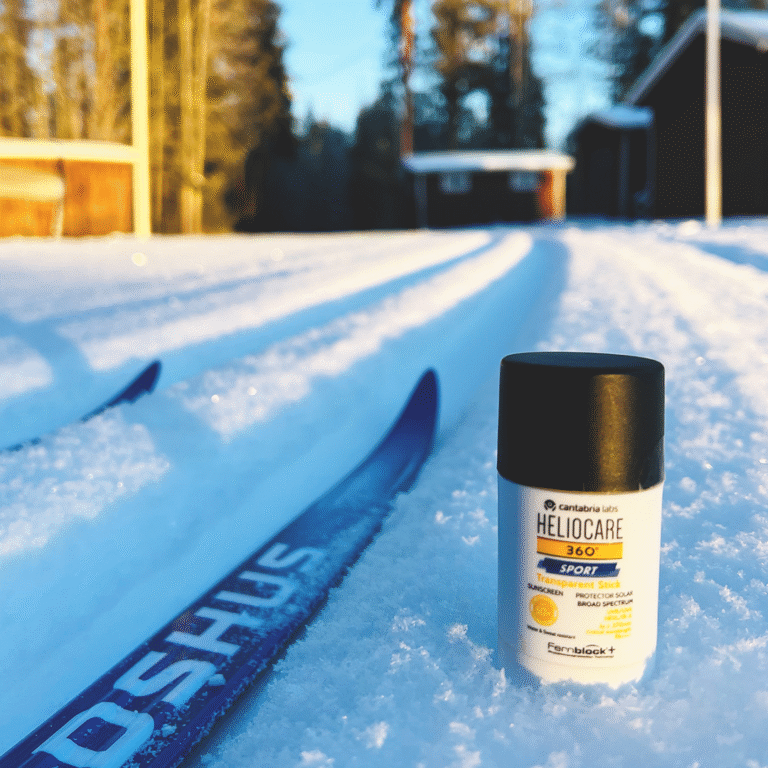 Bild till sociala medier Heliocare Sport Transparent Stick 3