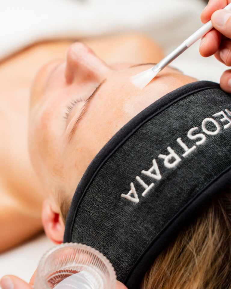 Bild till sociala medier NEOSTRATA behandling 6