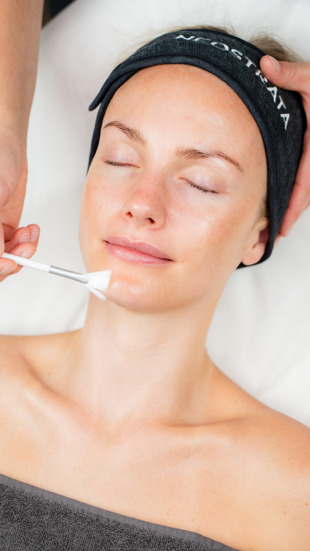 Bild till sociala medier NEOSTRATA behandling 4 story