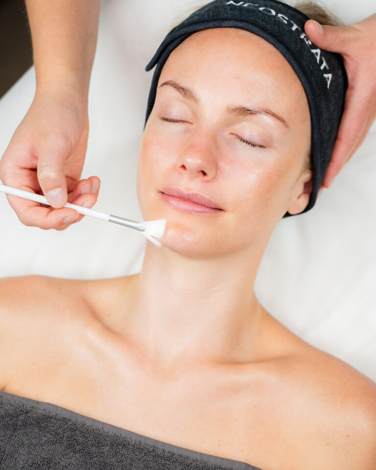 Bild till sociala medier NEOSTRATA behandling 4