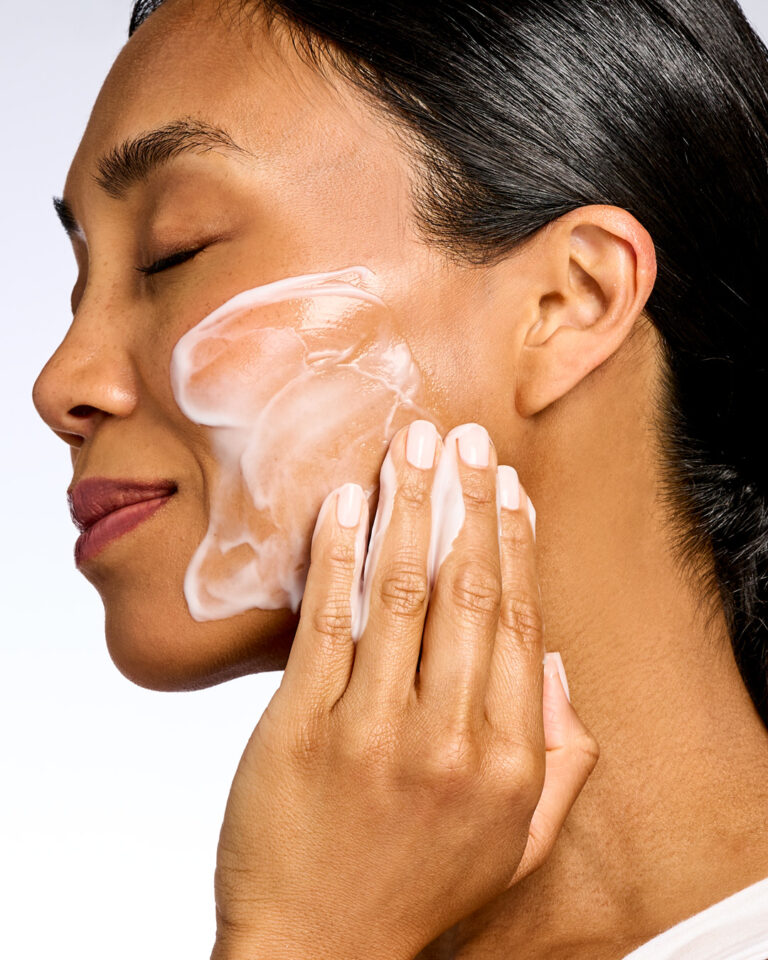 Bild till Sociala Medier NEOSTRATA PHA Cream Cleanser model